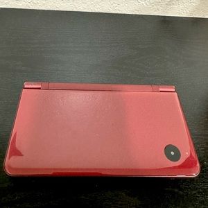 Nintendo DSI XL, games and case included